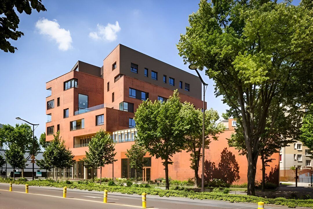 Maison de santé en lisière sud-est de Paris